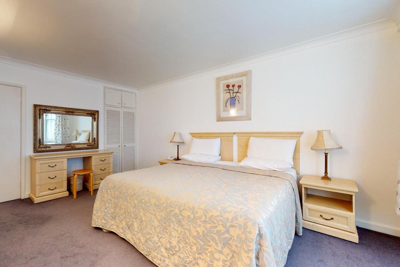 Hertford Court London Exterior photo