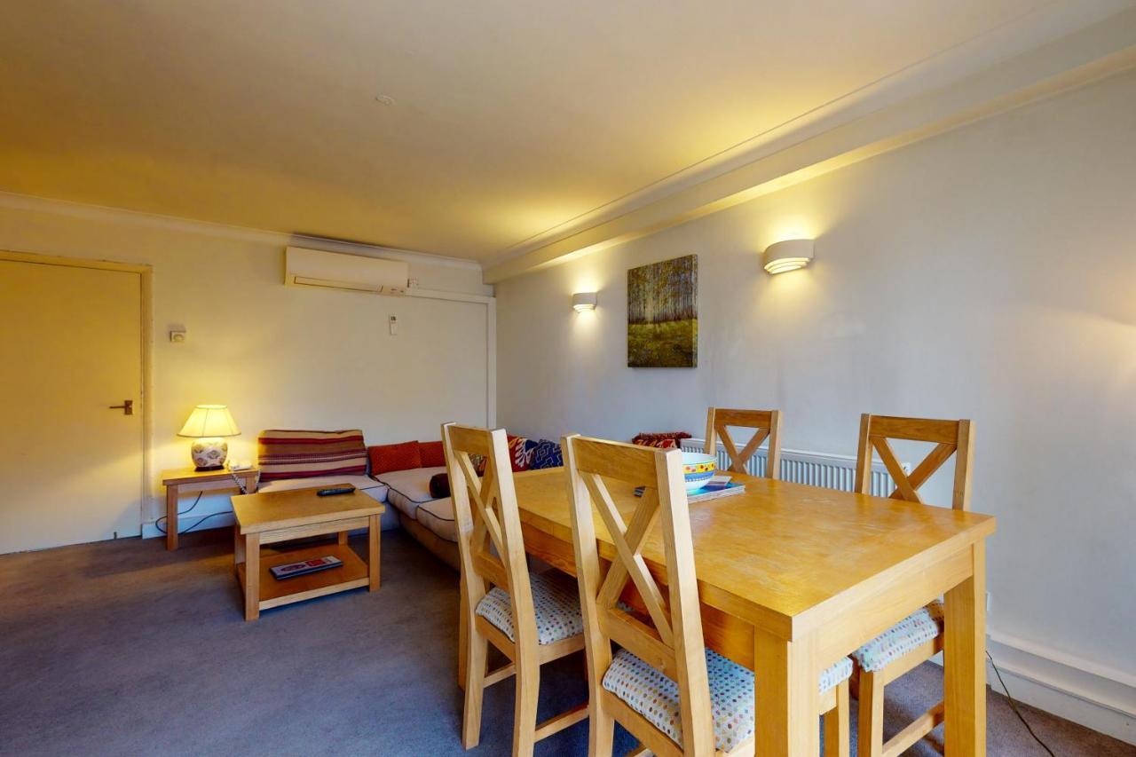 Hertford Court London Exterior photo