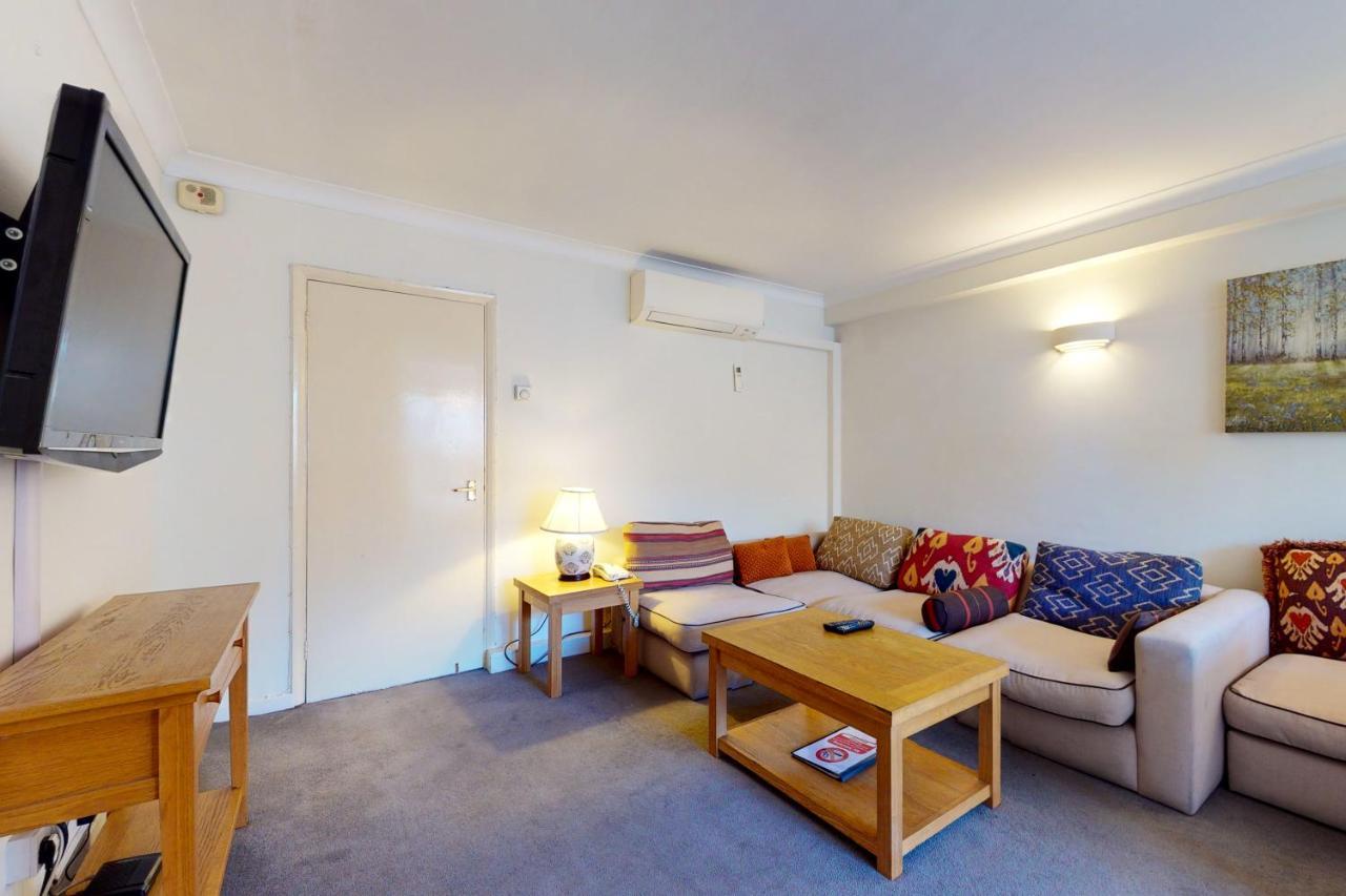 Hertford Court London Exterior photo